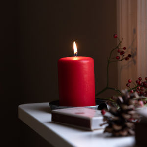 Bild på produkten Blockljus Röd som ni tjänar 18kr + bonus på att sälja