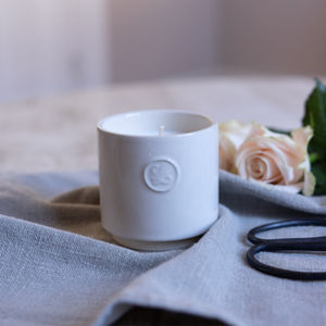 Bild på produkten Doftljus Alma som ni tjänar 45kr + bonus på att sälja