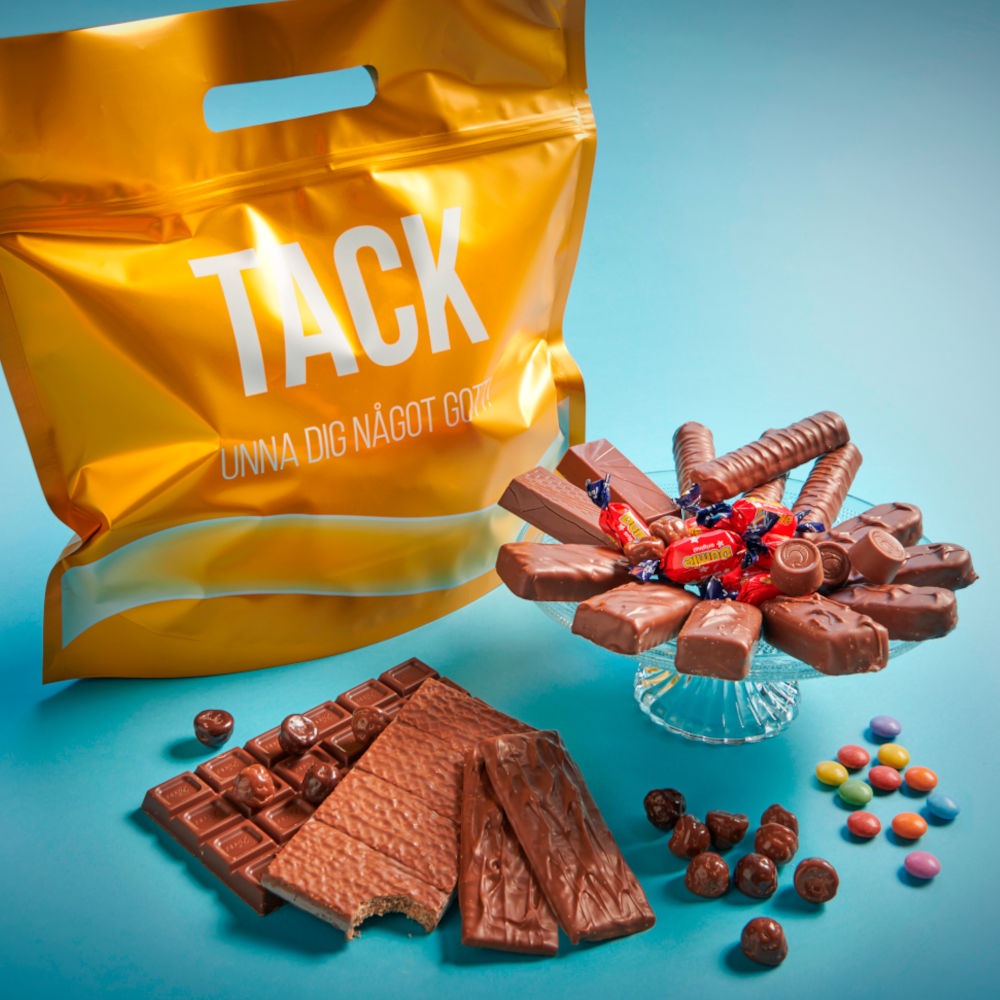 Megamix choklad är en produkt som levereras i en snygg förpackning vilket gör den enkel att ge bort