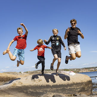 Barn som har kul på Ramsvik